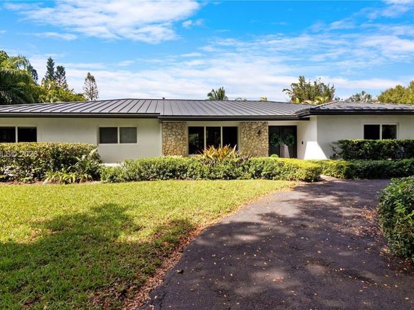 14590 SW 81st Ave, Palmetto Bay, FL 33158