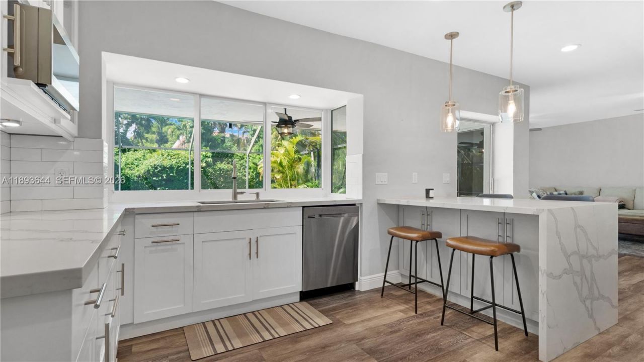 14590 SW 81st Ave, Palmetto Bay, FL 33158 Photo