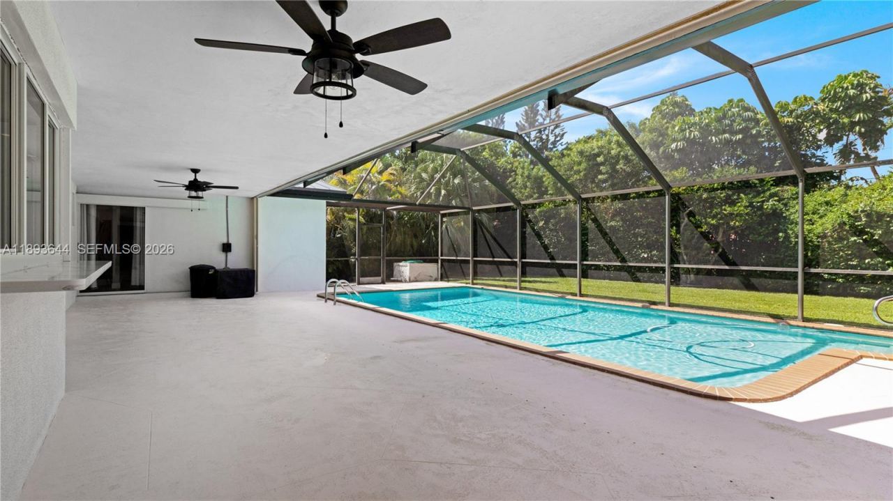 14590 SW 81st Ave, Palmetto Bay, FL 33158 Photo