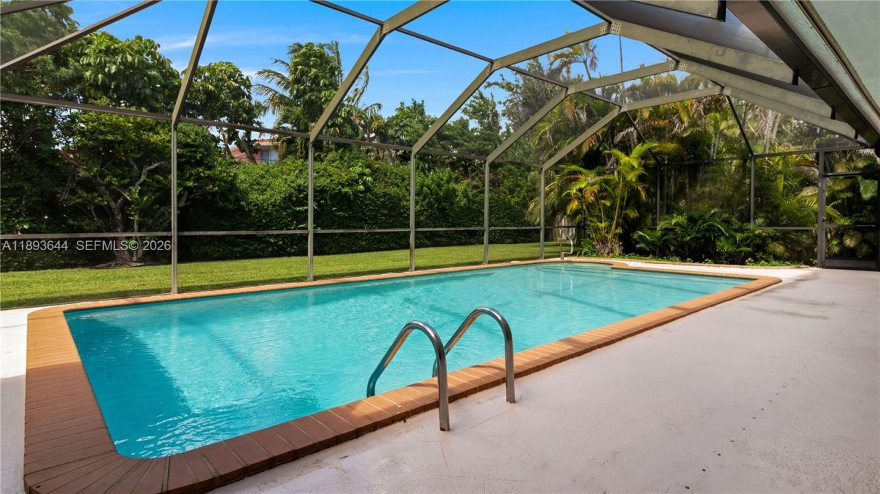 14590 SW 81st Ave, Palmetto Bay, FL 33158 Photo