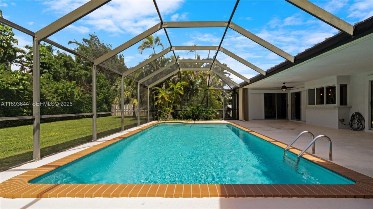 14590 SW 81st Ave, Palmetto Bay, FL 33158 Photo