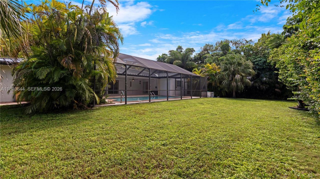 14590 SW 81st Ave, Palmetto Bay, FL 33158 Photo