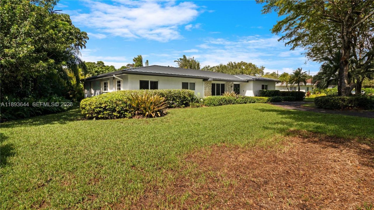 14590 SW 81st Ave, Palmetto Bay, FL 33158 Photo