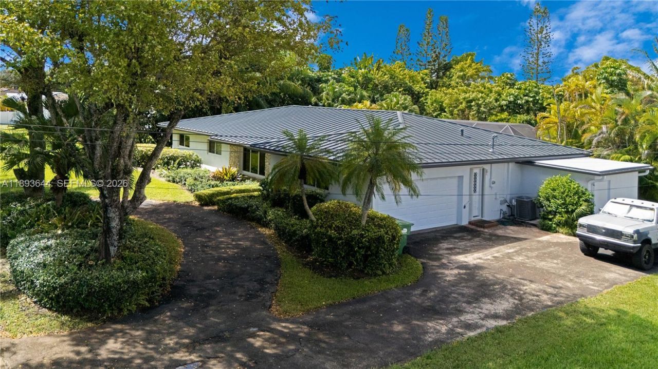 14590 SW 81st Ave, Palmetto Bay, FL 33158 Photo