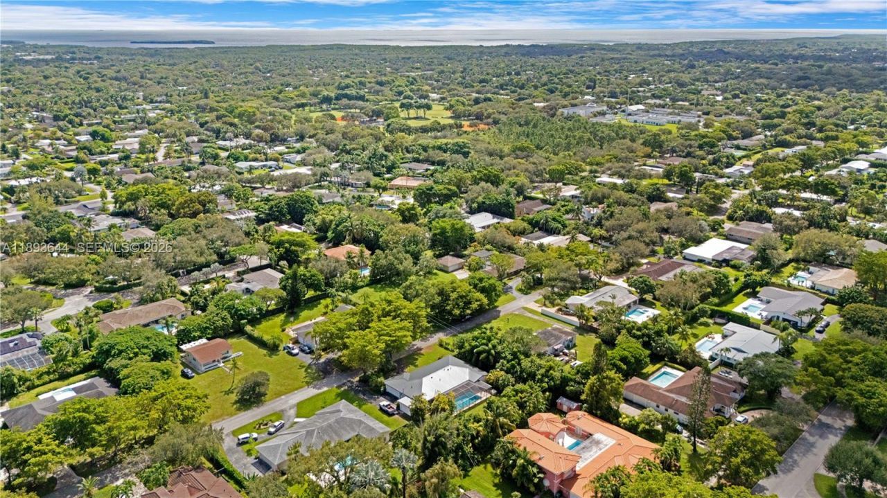 14590 SW 81st Ave, Palmetto Bay, FL 33158 Photo