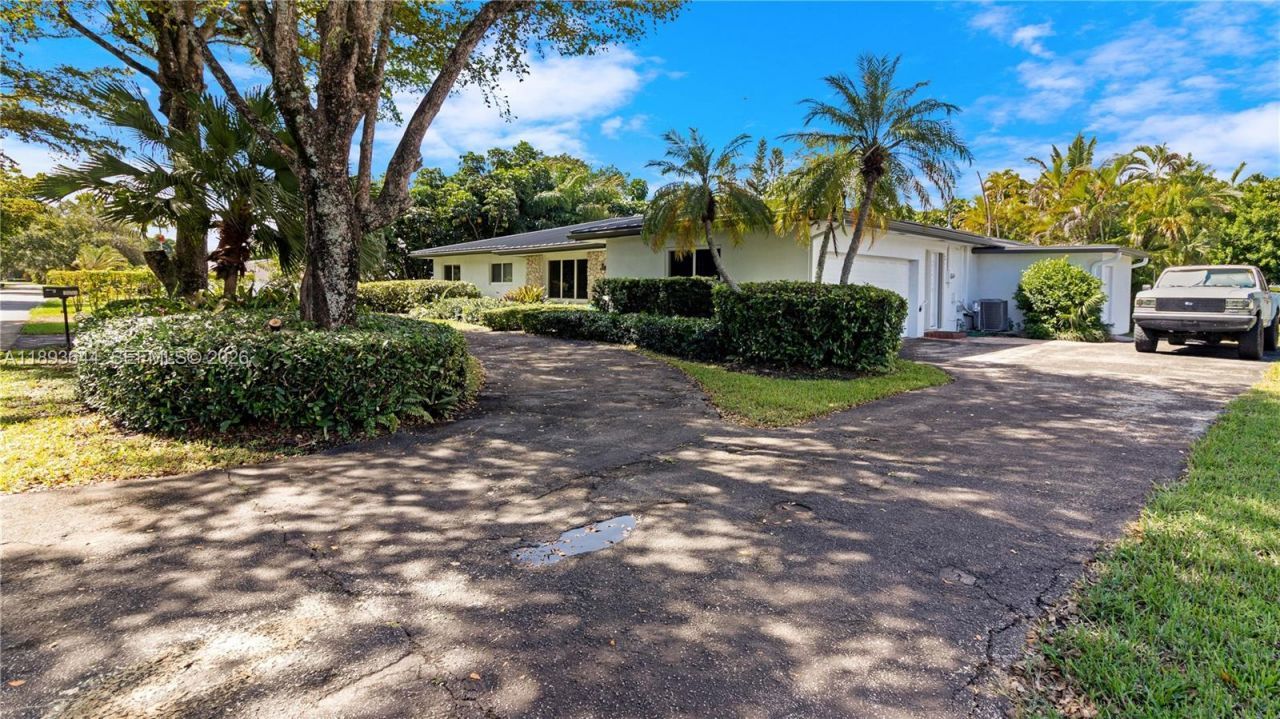 14590 SW 81st Ave, Palmetto Bay, FL 33158 Photo