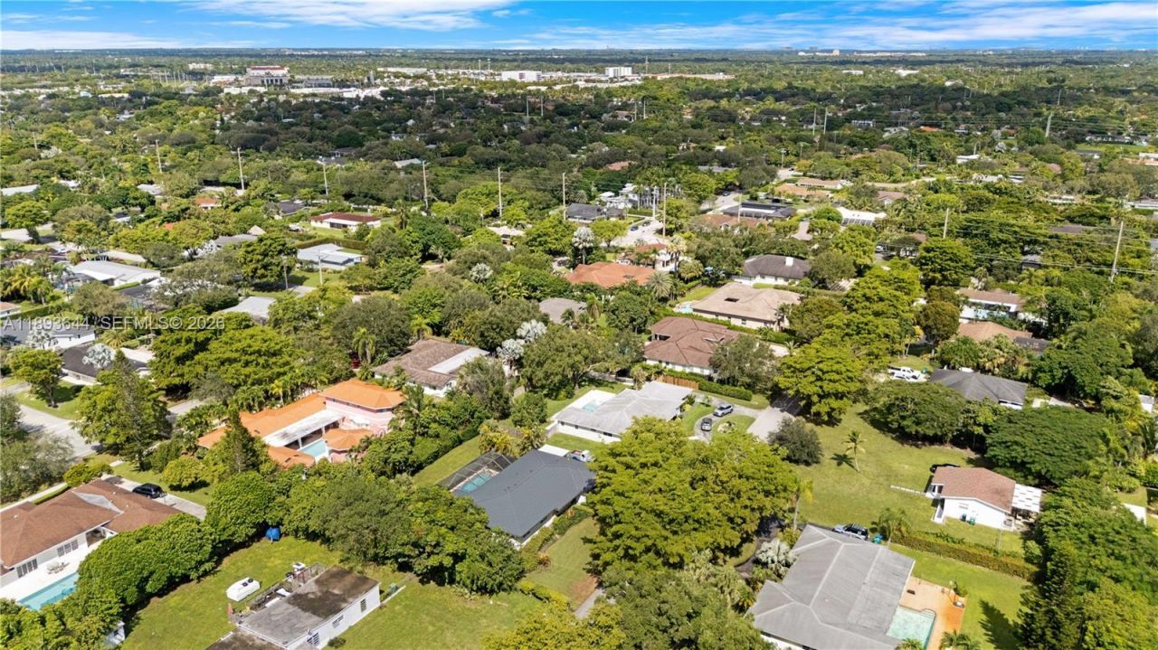 14590 SW 81st Ave, Palmetto Bay, FL 33158 Photo