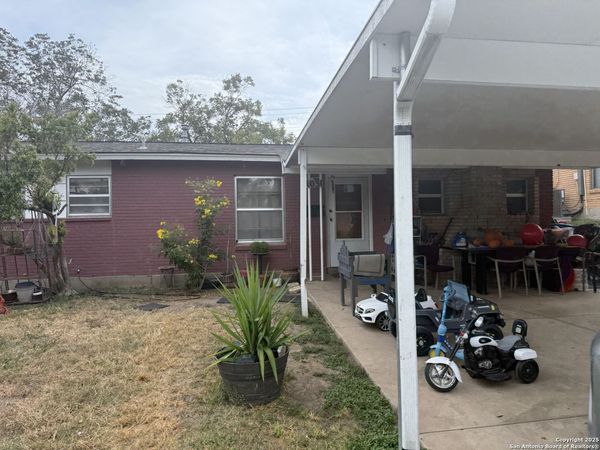 1030 Utopia, San Antonio, TX 78223