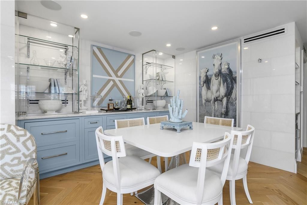 3483 Gulf Shore Blvd N, Unit 502, Naples, FL 34103 Photo