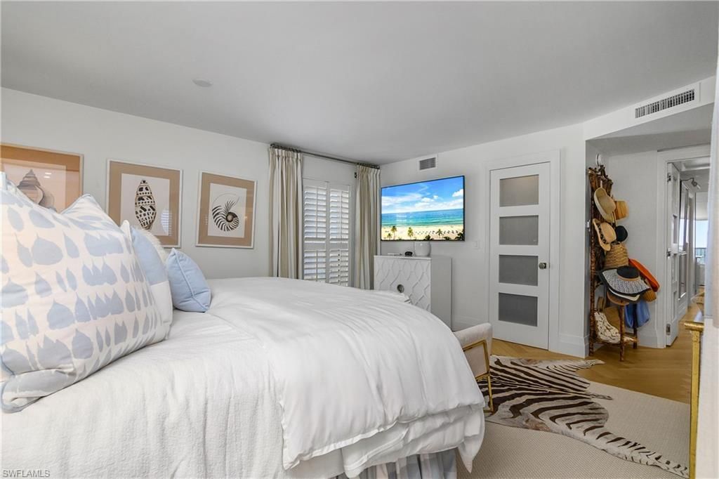 3483 Gulf Shore Blvd N, Unit 502, Naples, FL 34103 Photo