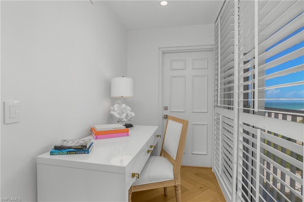 3483 Gulf Shore Blvd N, Unit 502, Naples, FL 34103 Photo