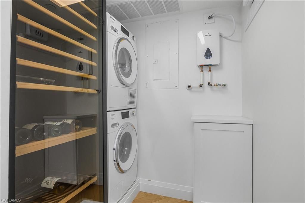 3483 Gulf Shore Blvd N, Unit 502, Naples, FL 34103 Photo