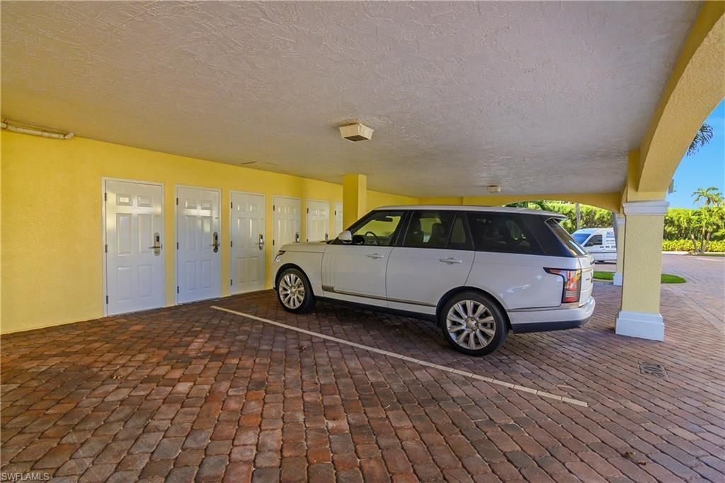 3483 Gulf Shore Blvd N, Unit 502, Naples, FL 34103 Photo