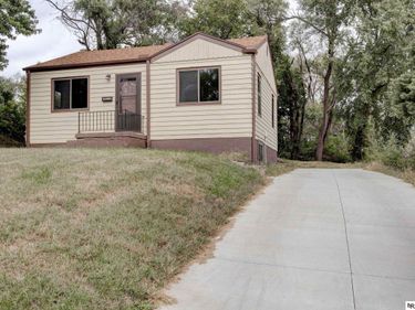 4026 Camden Avenue, Omaha, NE 68111