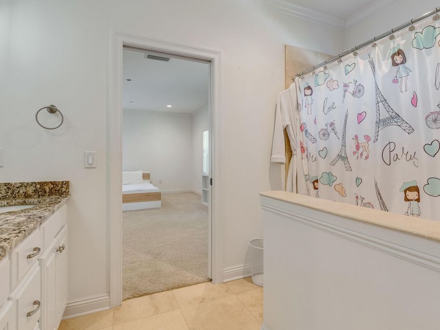 Property Image 64