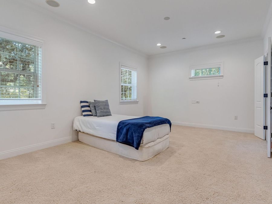 Property Image 82