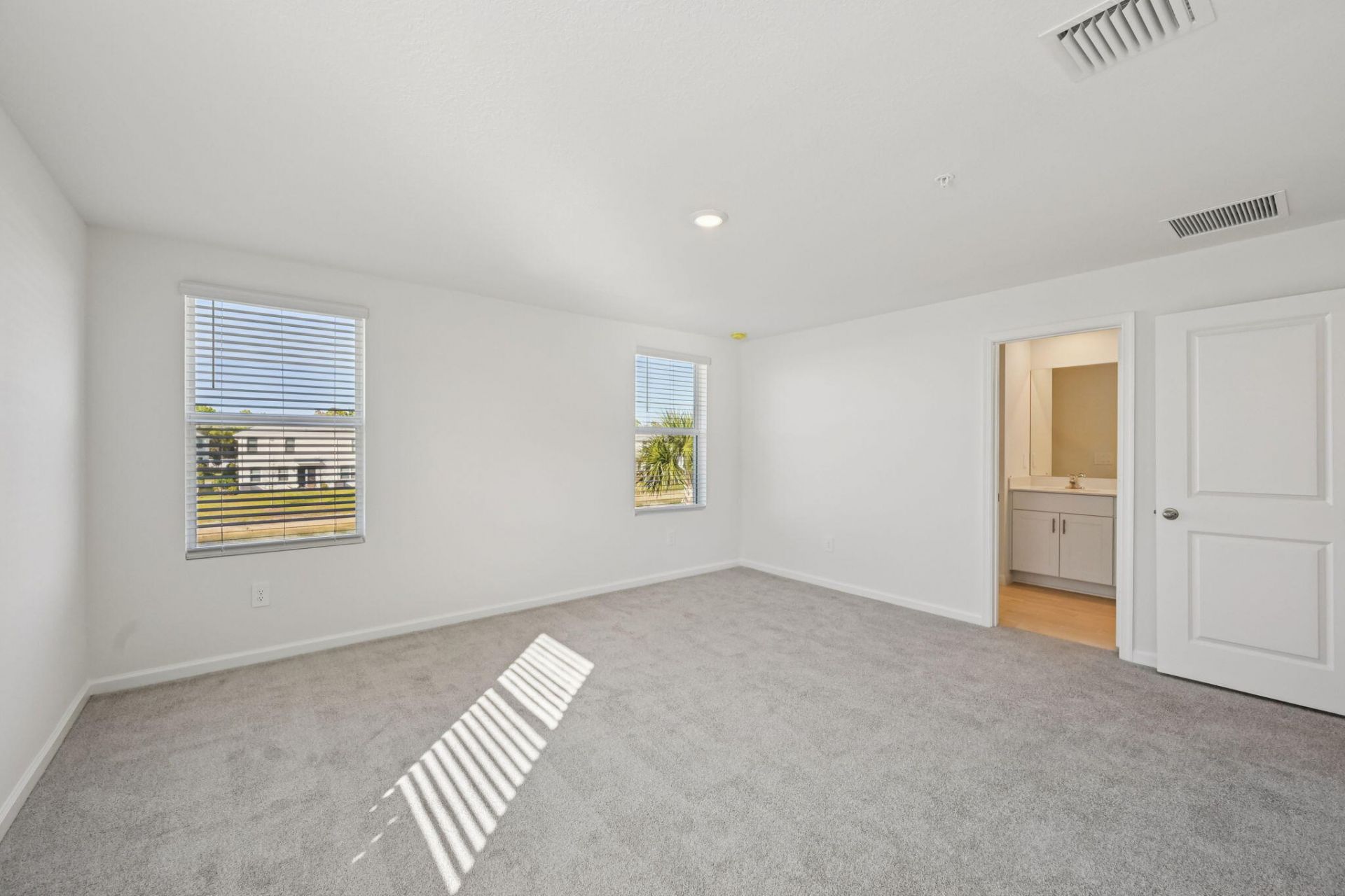 575 Salisbury Circle, Fort Pierce, FL 34982 Photo
