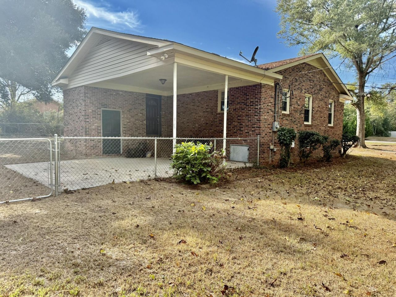 2655 Cordova Road Photo 35