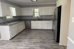 2655 Cordova Road photo 4