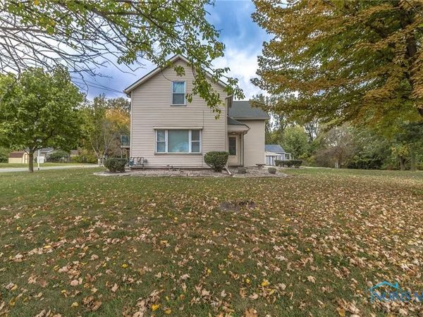 2249 Pickle Road, Oregon, OH 43616