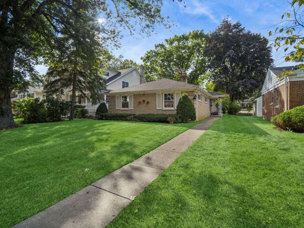 2239 Washington Avenue, Wilmette, IL 60091