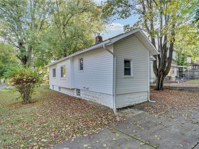 570 Mohawk Avenue, Akron, OH 44305 Photo 21