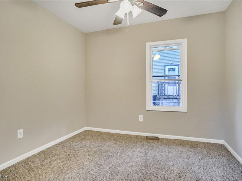 570 Mohawk Avenue, Akron, OH 44305 Photo 7