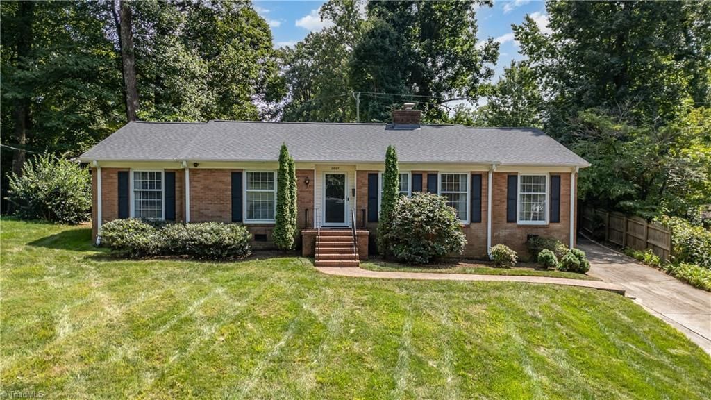 2807 Alderman Court, Greensboro, NC 27408 Main Photo