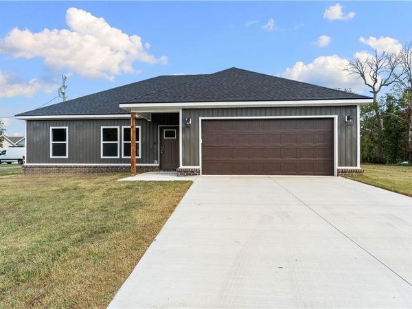 2 Wendike Lane, Bella Vista, AR 72715