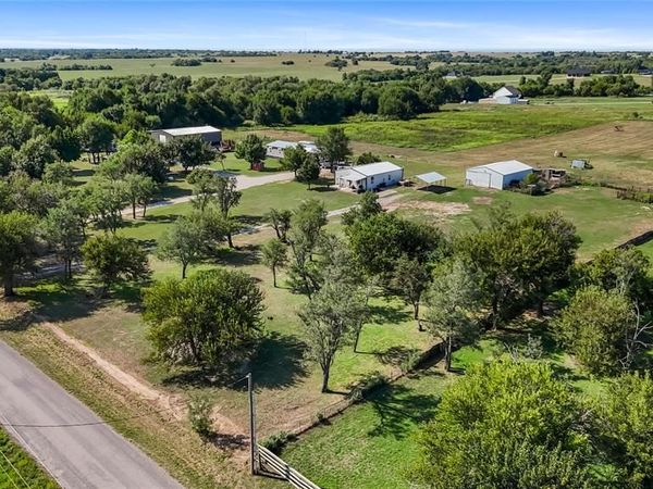 16925 W Wilshire Boulevard, Yukon, OK 73099