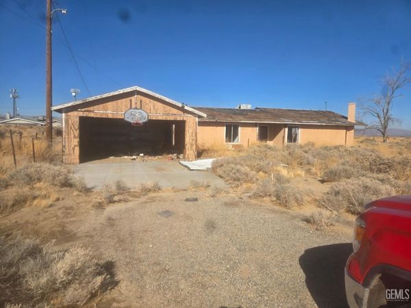 8955 Munsey Road, Cantil, CA 93519