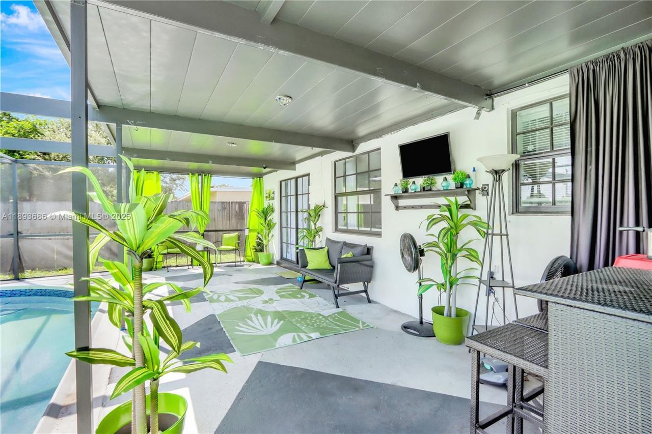 820 NW 67th Ave, Margate, FL 33063 Photo