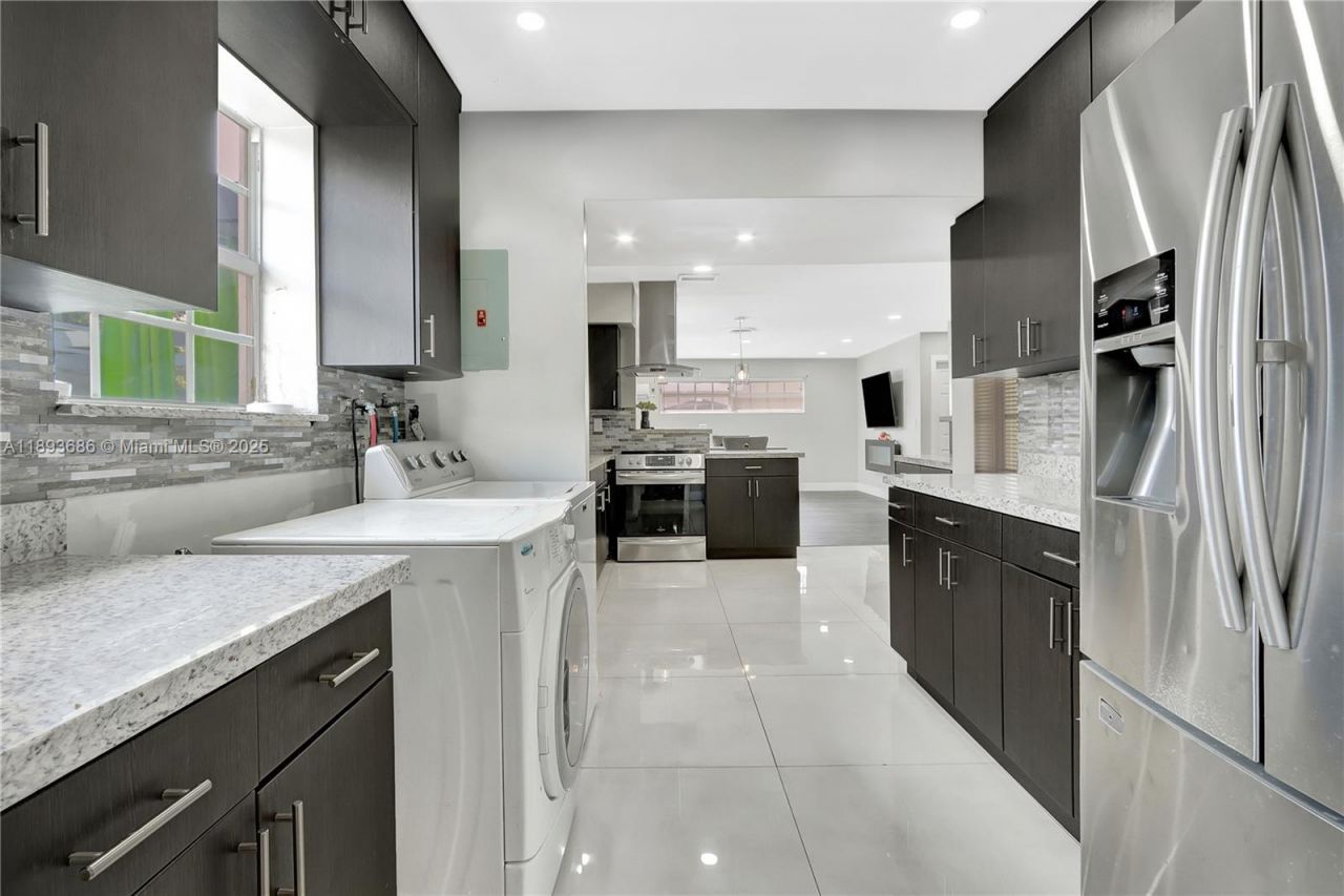 820 NW 67th Ave, Margate, FL 33063 Photo