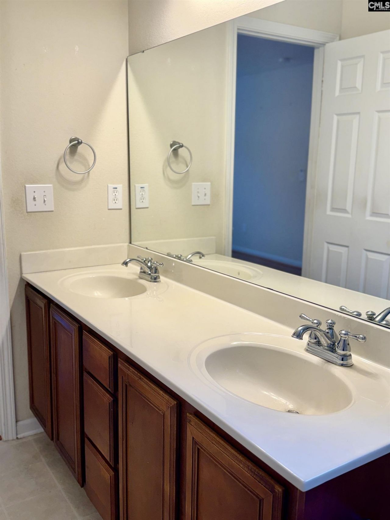 174 Preston Green Drive Photo 32