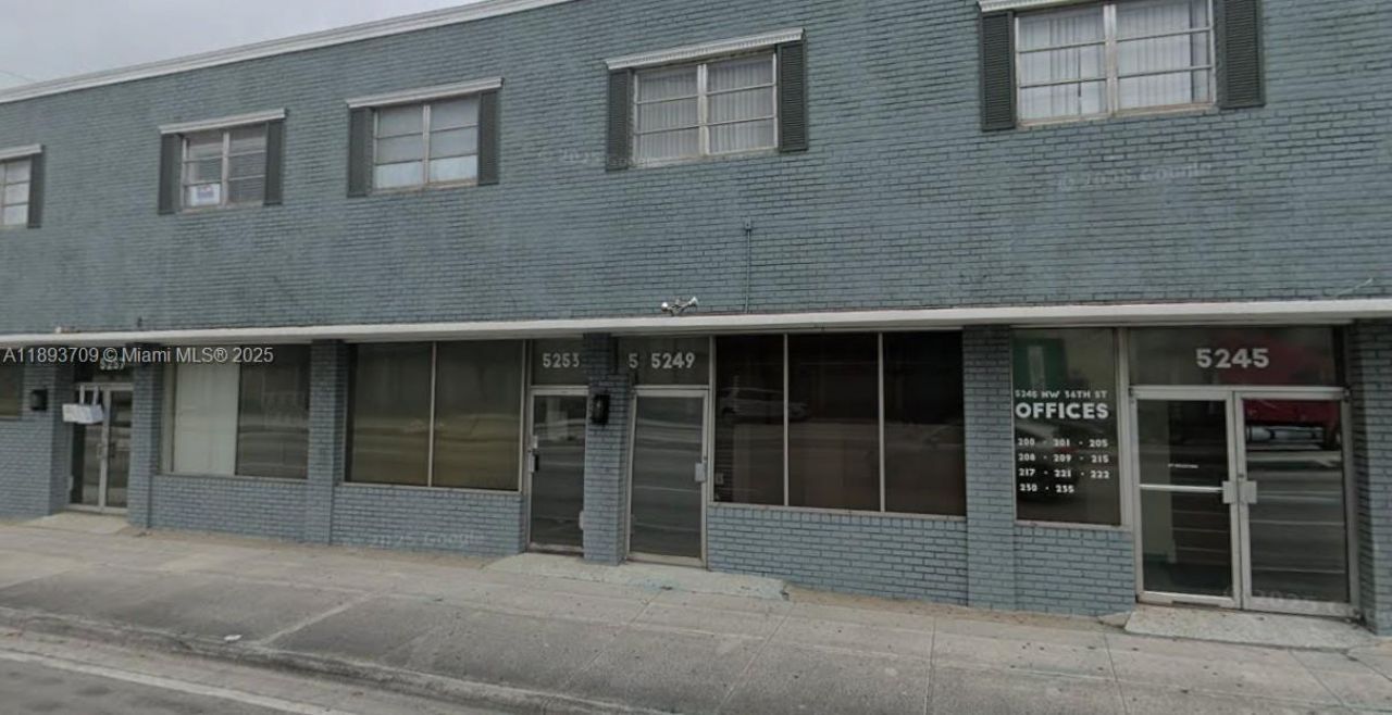 5245 NW 36th St, Unit 5249 unit, Miami Springs, FL 33166 Photo