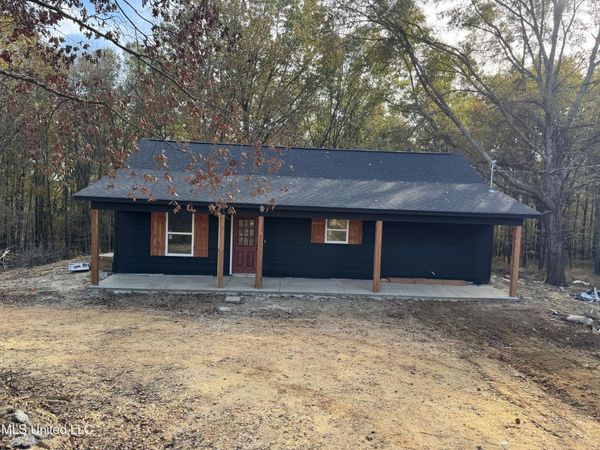 625 Ridge Road, Sarah, MS 38665