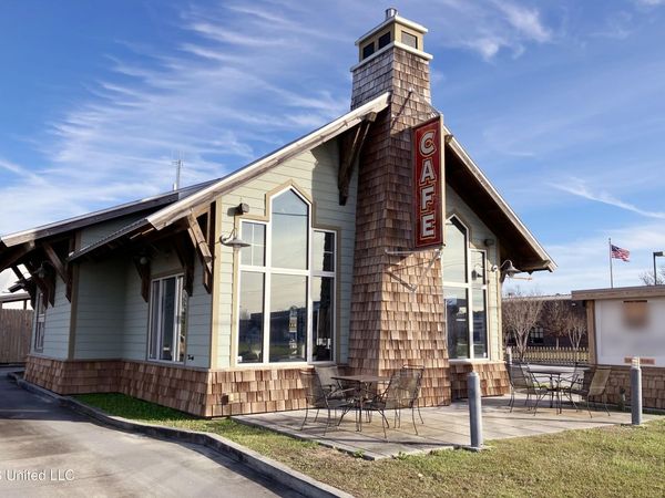 934 Cedar Lake Road, Biloxi, MS 39532