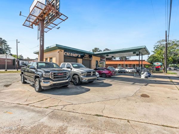 2301 Johnston Street, Lafayette, LA 70503