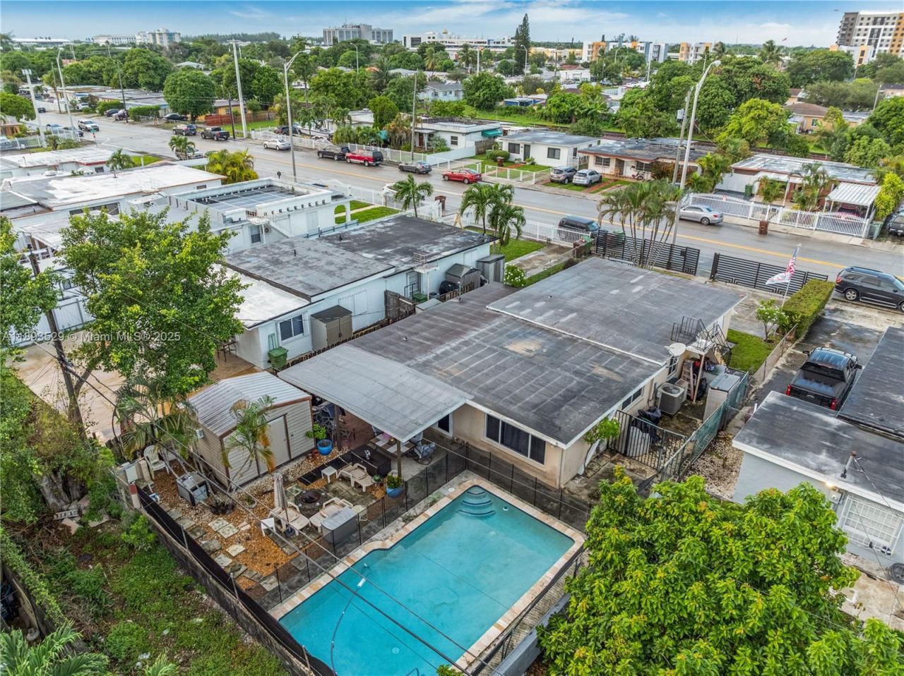 940 E 21st St, Hialeah, FL 33013 Photo