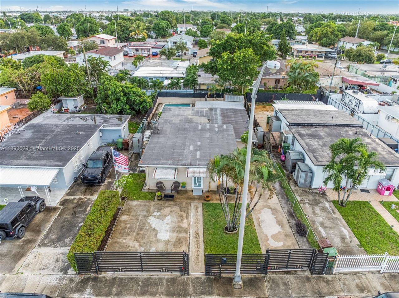 940 E 21st St, Hialeah, FL 33013 Photo