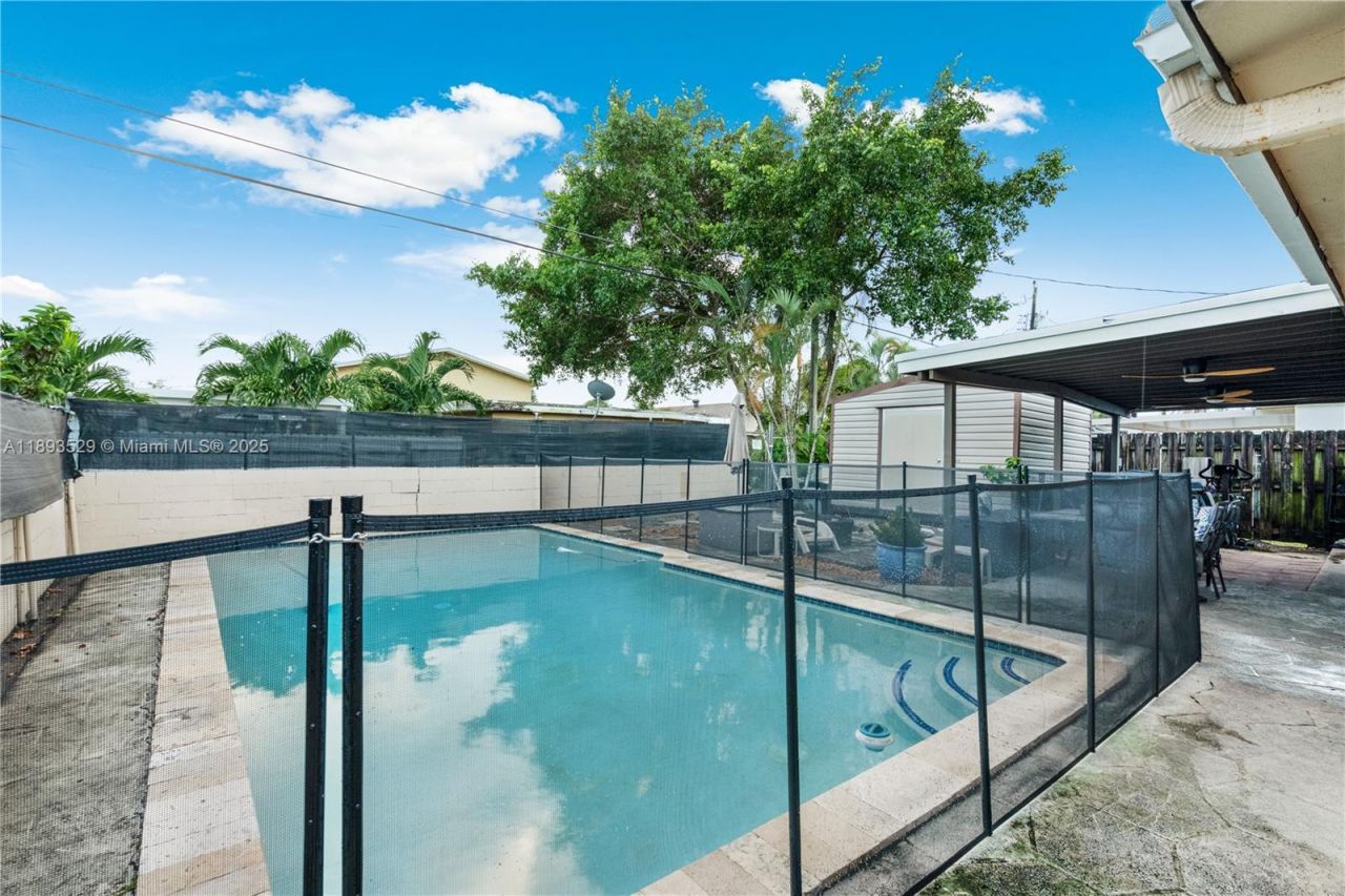 940 E 21st St, Hialeah, FL 33013 Photo