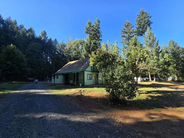 362 Crest Drive, Cave Junction, OR 97523