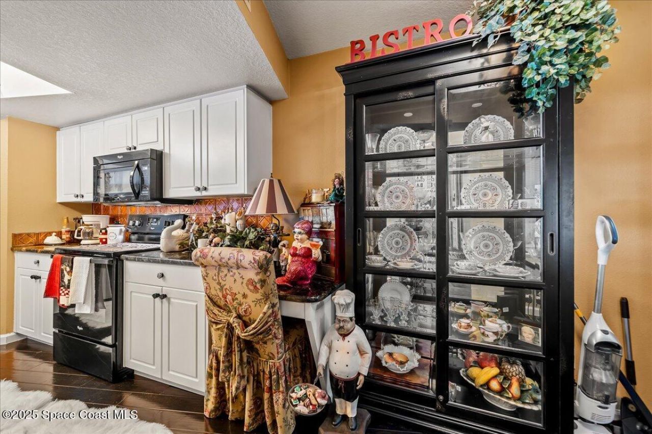 104 Riverside Drive, Unit 203, Cocoa, FL 32922 Photo