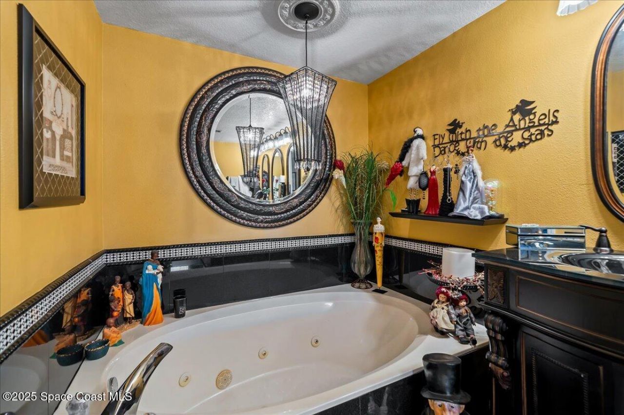 104 Riverside Drive, Unit 203, Cocoa, FL 32922 Photo
