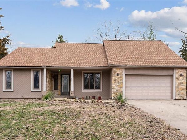 4531 Woodstock Street, Shawnee, KS 66218