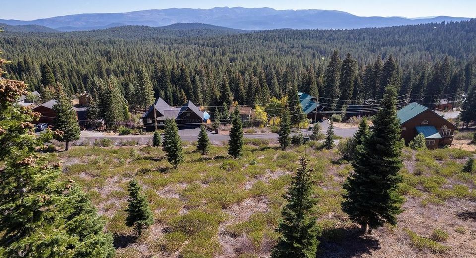 13038 Skislope Way, Truckee, CA 96161 Photo