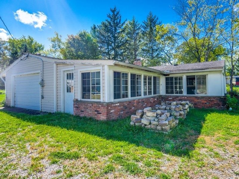 7501 Mayfield Road, Chesterland, OH 44026 Photo 2