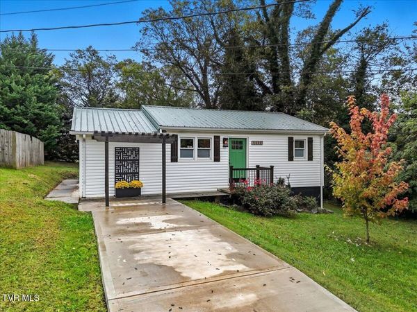 1111 Tinsley Lane, Dandridge, TN 37725