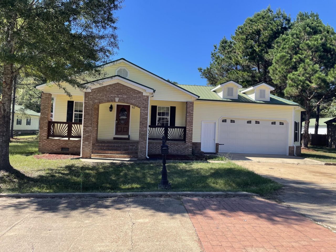 92 Ashwood Dr, Starkville, MS 39759 Main Photo