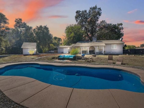5367 Rosswood Lane, Redding, CA 96001